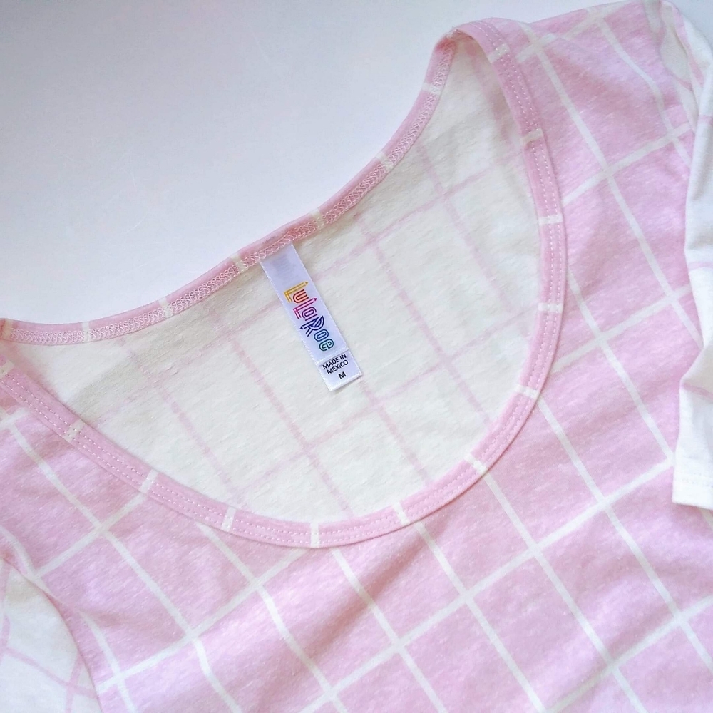 Medium Lula Roe women's tunic shirt top - Picture 3 of 5